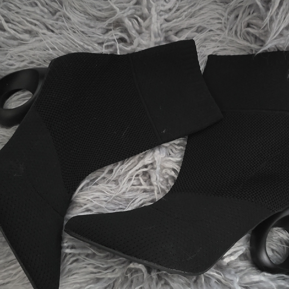 Elegant Black Ankle Boots